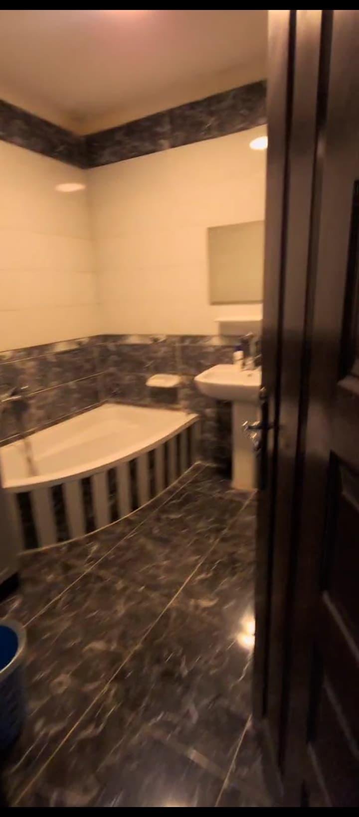 شقة - للبيع - شارع العمده التميمي فيصل