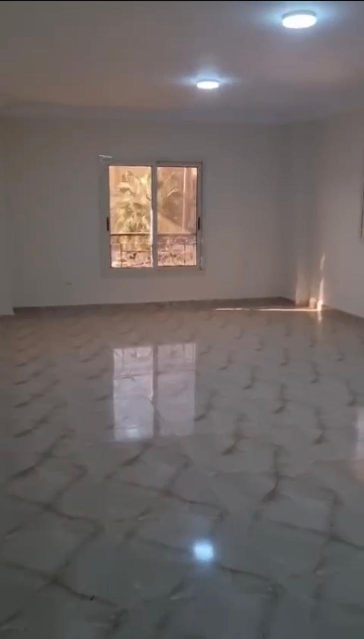 شقة - للايجار - غير مفروش - الشيخ زايد - الحي السابع