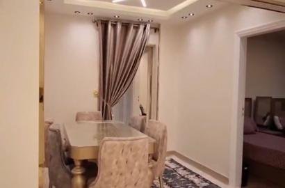 شقة - للايجار - مفروش - المنيل - الروضه - جانبي لأول شارع عبدالعزيز ال سعود